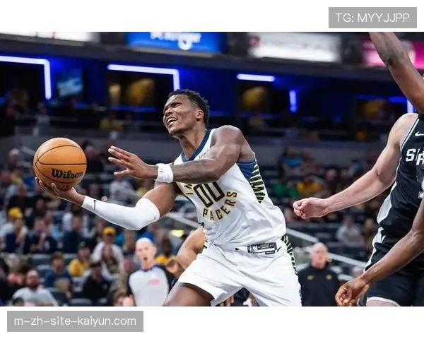 马瑟林快船使用率过高引争议 球权集中影响球队进攻流畅性